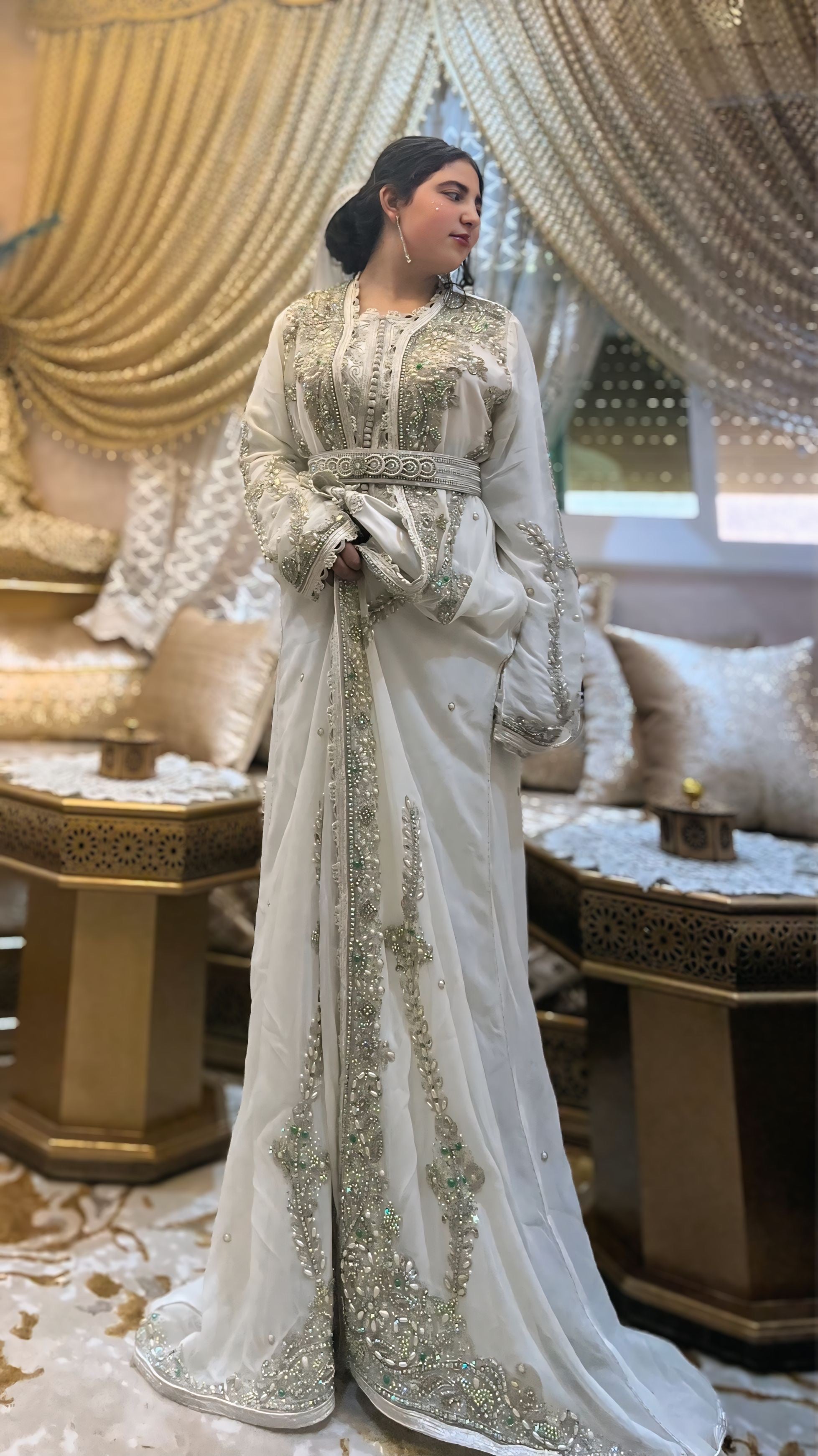 White kaftan with stones
