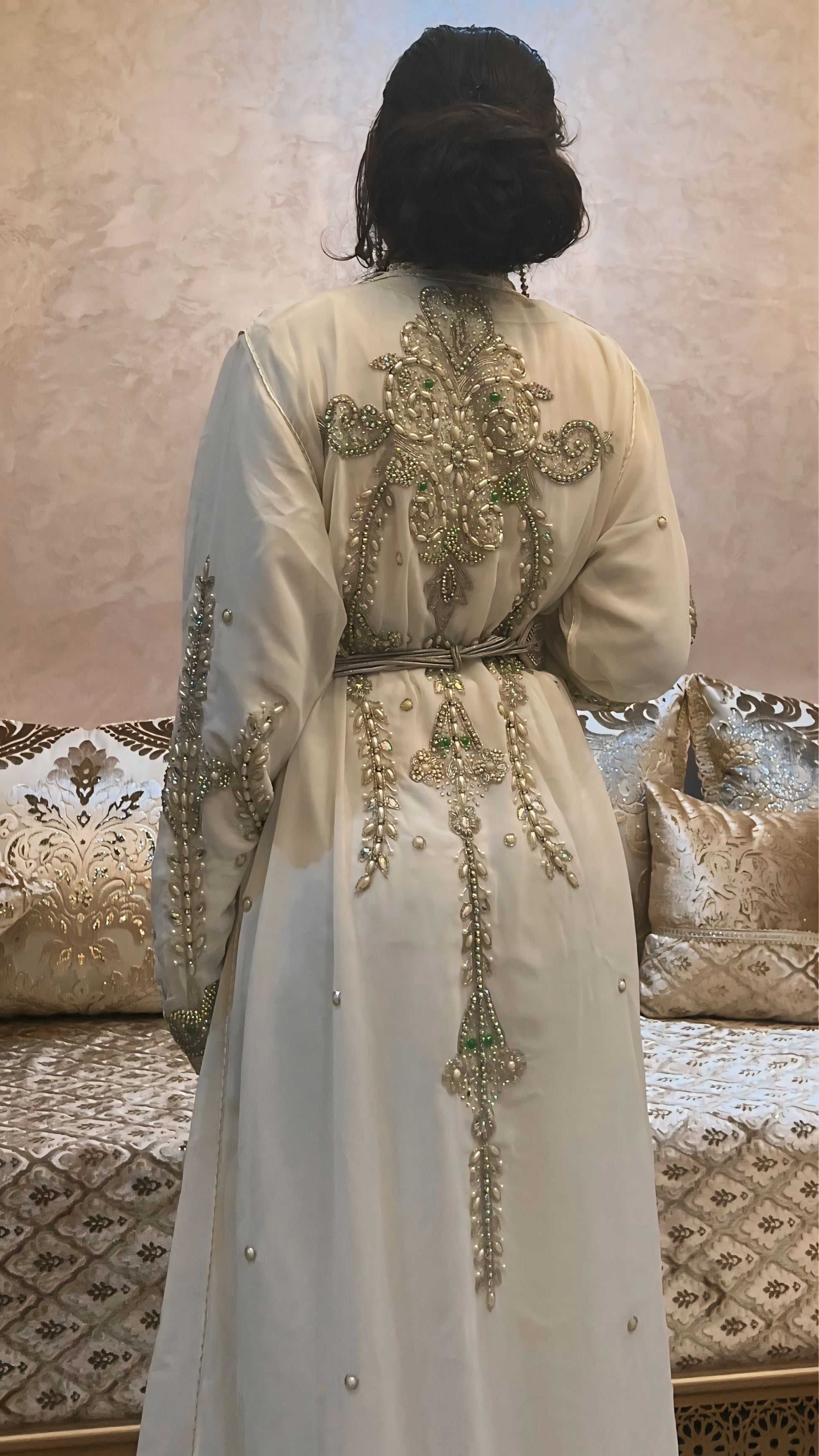 White kaftan with stones